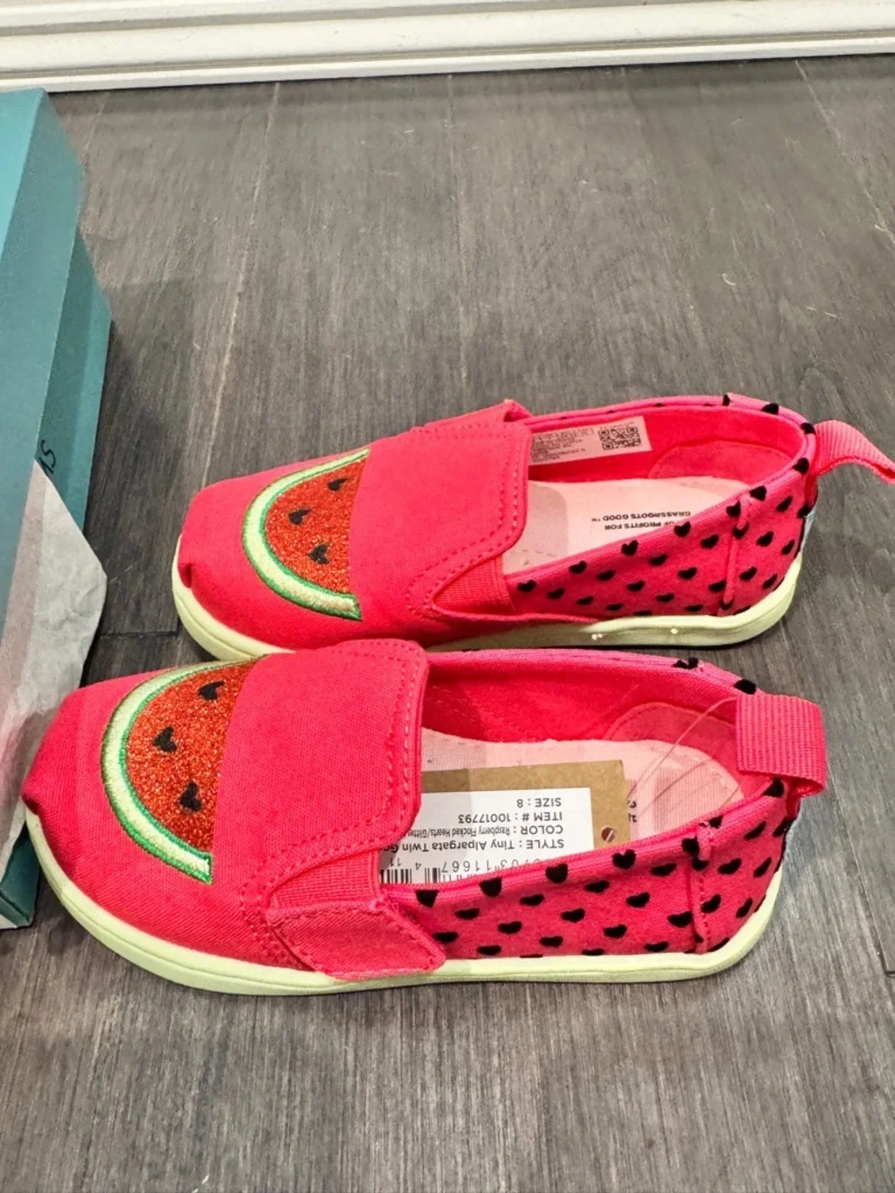 NWT TOMS Girls 8 Kids Pink Black Green Watermelon Slip-On Sneakers Canvas Shoes